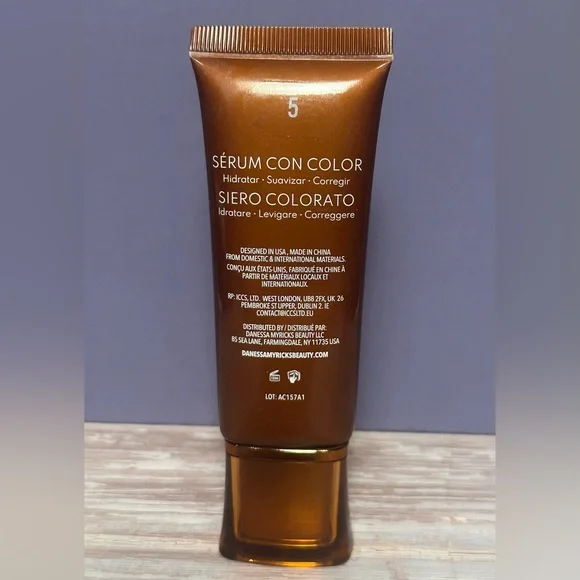 Danessa Myricks Yummy Serum Skin Tint - Shade 5 - Picture 9 of 9